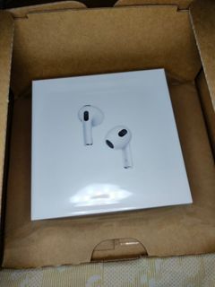 Apple Airpods Gen 3 Lighting Charging Case