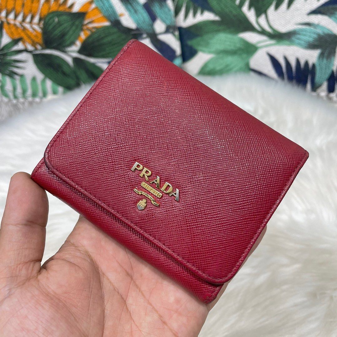 Prada saffiano sales leather bifold wallet