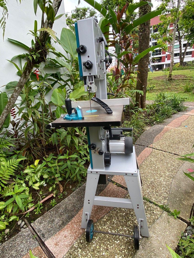 Makita lb1200f 2025