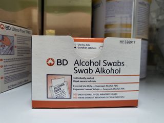 Alcohol swab singapore hotsell