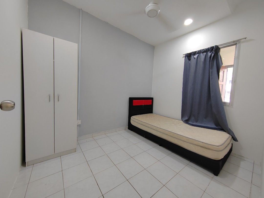 Bilik Sewa lelaki Bayu Perdana klang landed house, Property, Rentals