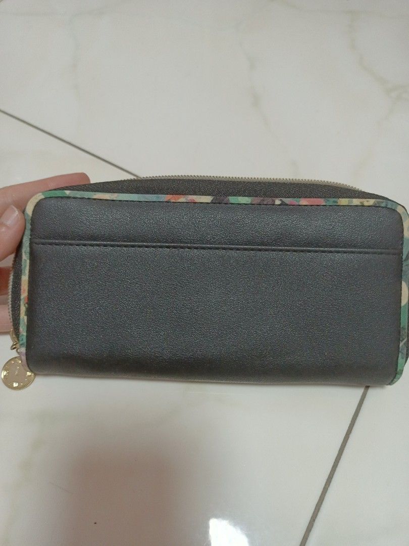 Alice in wonderland coach purse sale