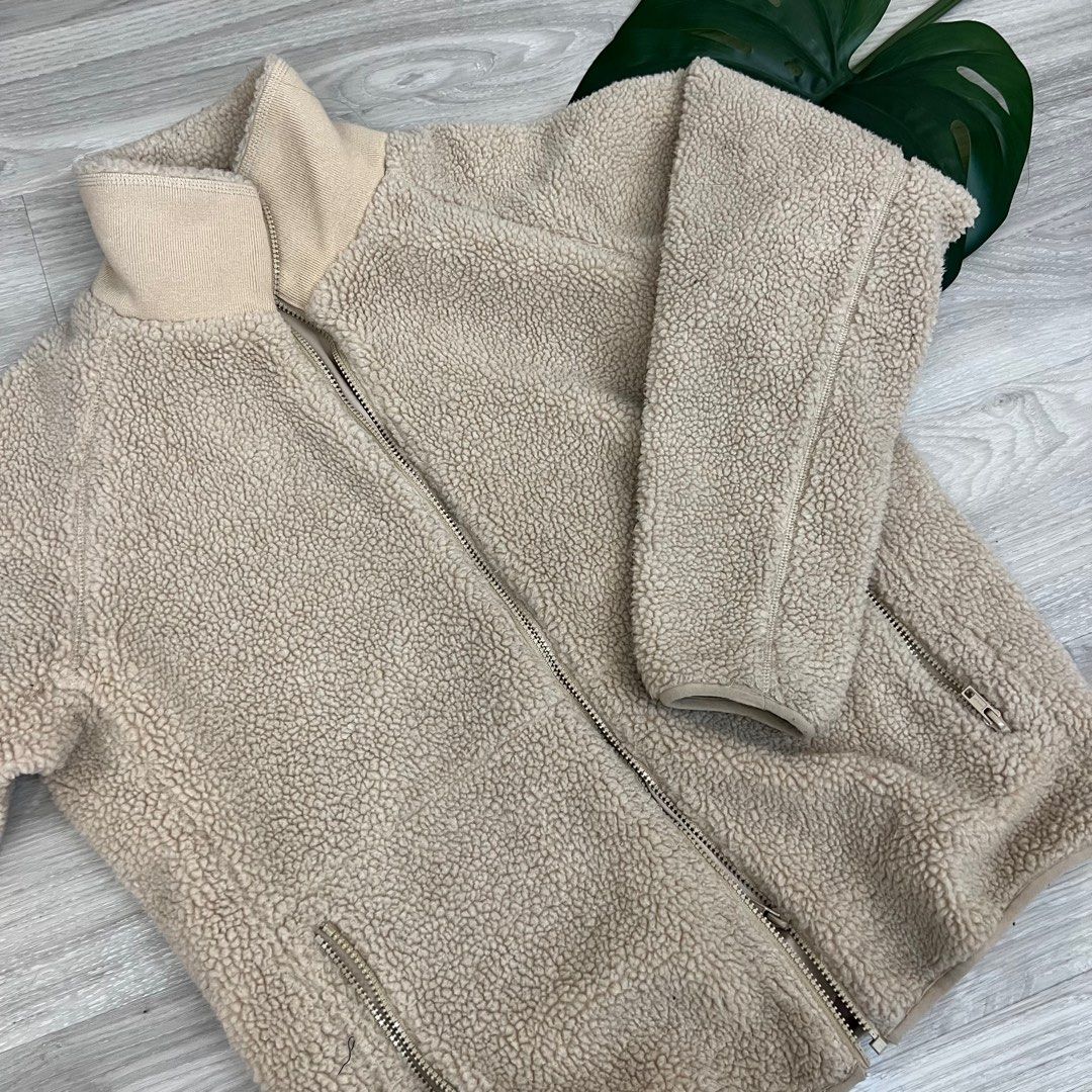Brandy melville fluffy jacket store