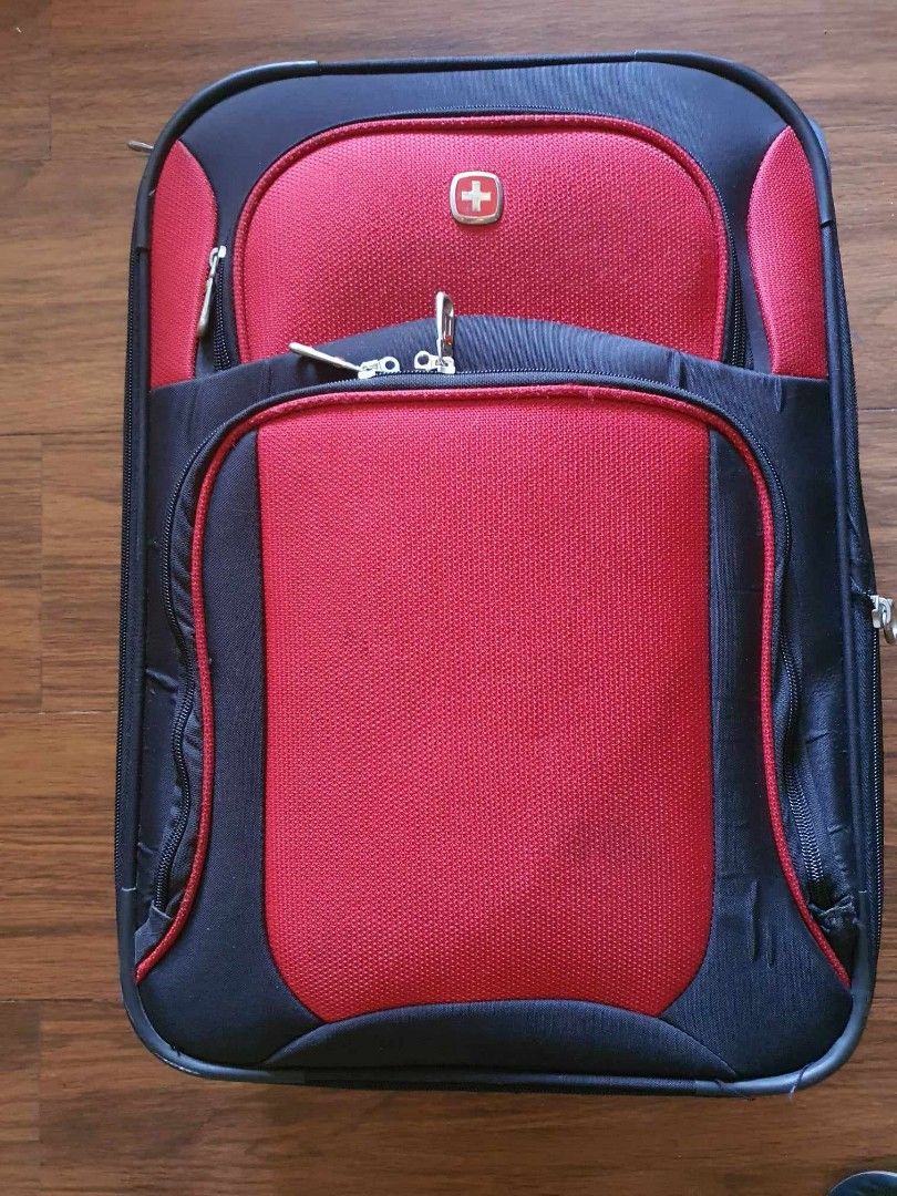 Swiss hand luggage size clearance