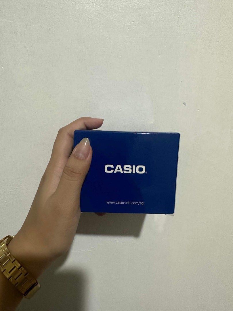 Casio LTP-V005G-1B Analog Stainless Steel Strap (Category: Women's Watches) located in Pasig City. Submitted by mendd (Listing ID 1269431085, Image 3). Description: negotiable for sure buyer❗️ rfs: decluttering have too many watch.