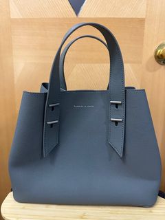 （分類：）位於 。 由 soeoz 提交（商品編號 1269430628，圖片 1）。簡介： 。
