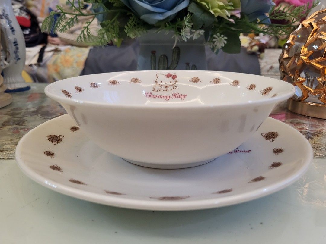 Charmmy Kitty Bowl & Plate Set (Category: Dinnerware & Cutlery) located in San Fernando. Submitted by jpmarketplace2023 (Listing ID 1269391392, Image 1). Description: -Charmmy Kitty bowl & plate set for only PHP400 -Authentic from Japan.