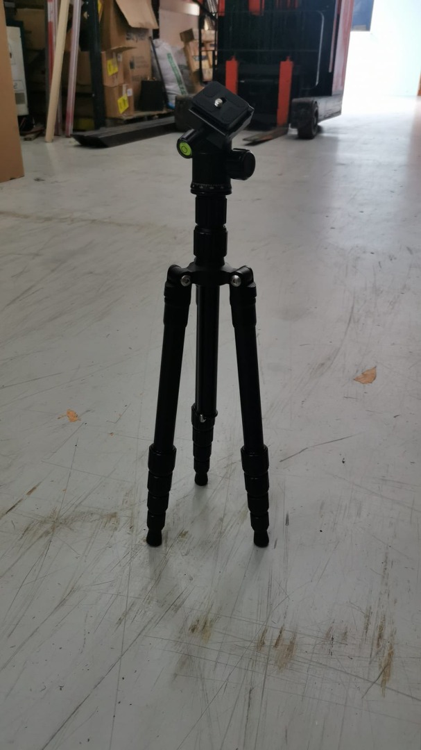 cheap & good tripod, Photography, Photography Accessories, Tripods