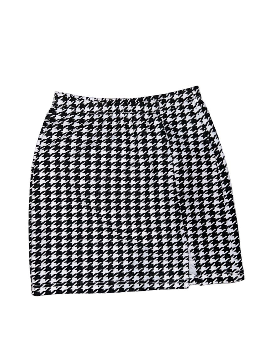Checkered Skirt Size XS Women s Fashion Bottoms Skirts on