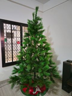 CHRISTMAS TREE 7FT