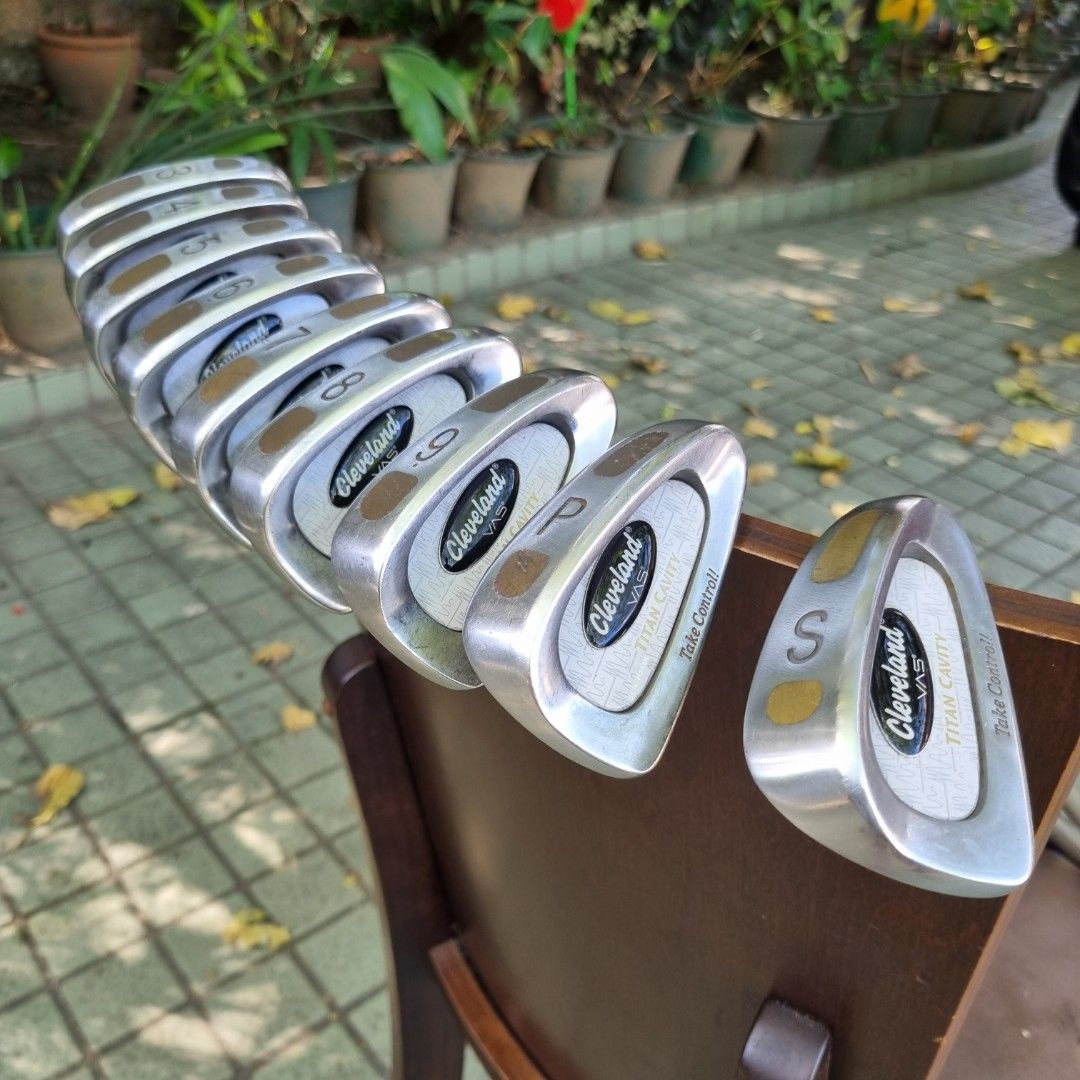Cleveland VAS Golf Set for Mens (Category: Golf) located in Manila. Submitted by eclipse58 (Listing ID 1269358818, Image 2). Description: COMPLETE Cleveland VAS Golf Set ✅️ 3-9 Irons, Sand Wedge & Pitching Wedge ✅️ Titleist Titanium Driver, Callaway Steelhead 4 & 7 Woods ✅️ Vision Putter & Dunlop Golf Bag ✅️ Original Cleveland Graphite Shaft & Grips ✅️ Very Good Condition & No Issues Selling Price: 10,000 Location: Quezon City.