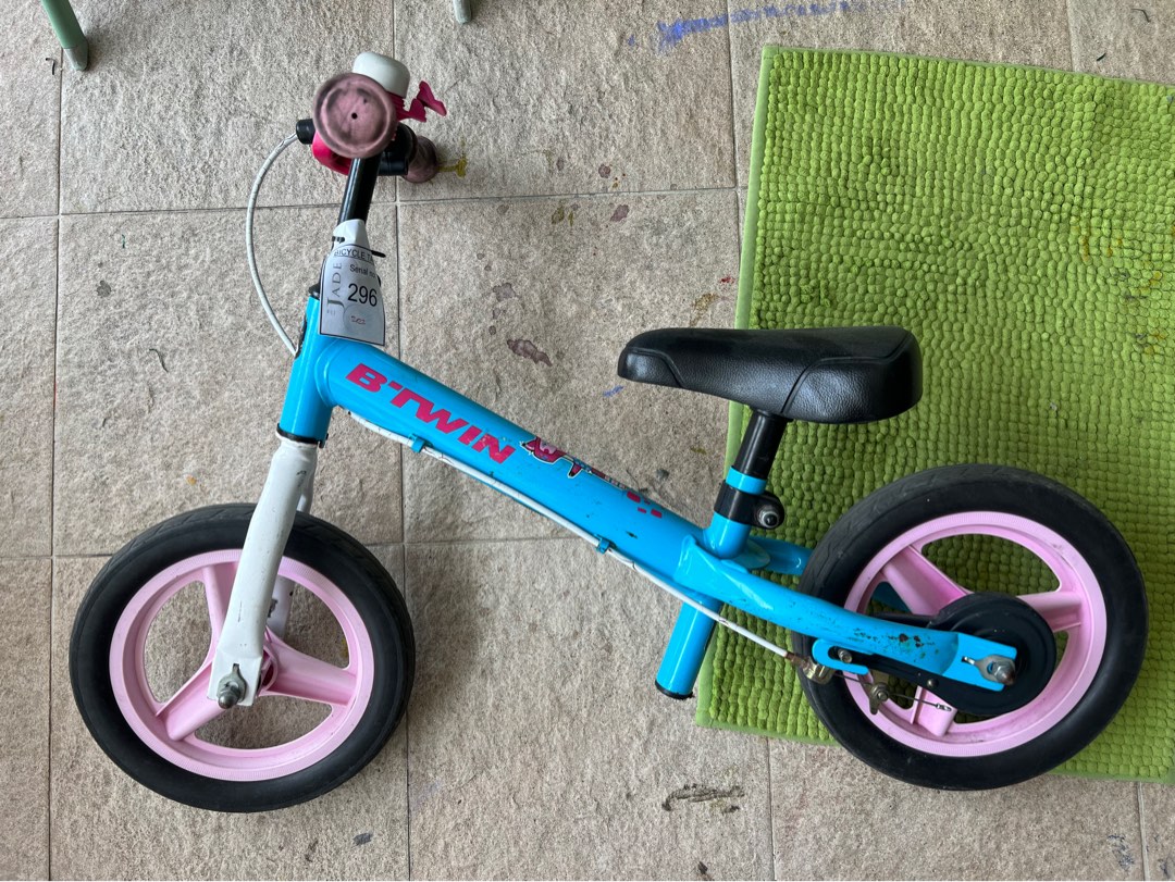 Decathlon store balance bikes