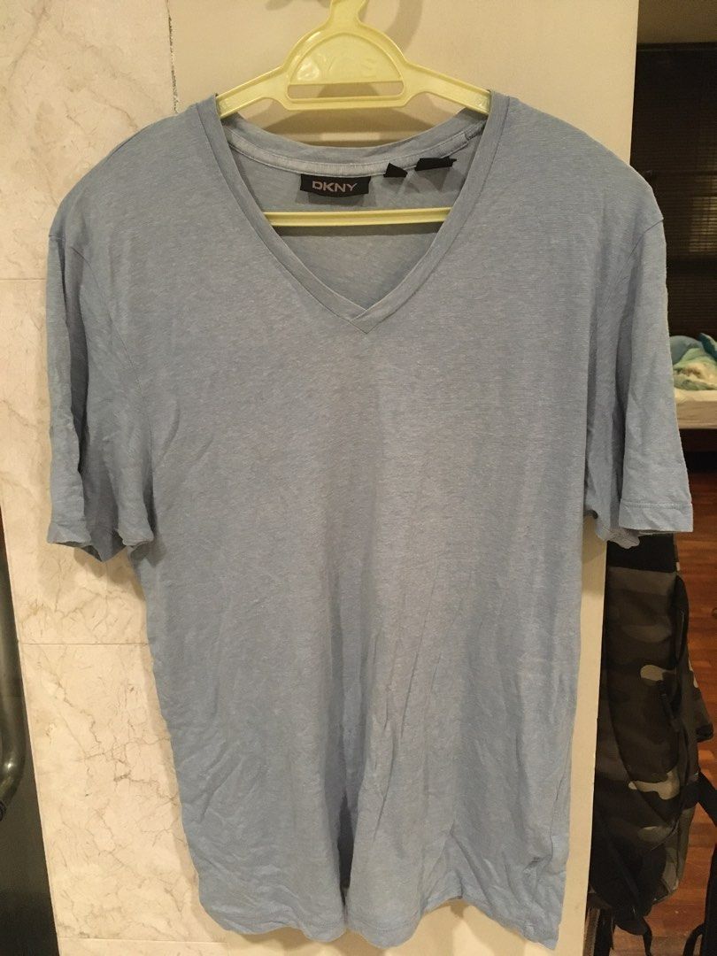 Dkny v sales neck t shirts