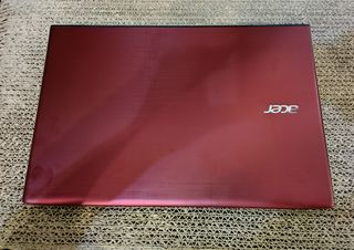 E28.  Acer.  i5-8250U.   Size 15.6