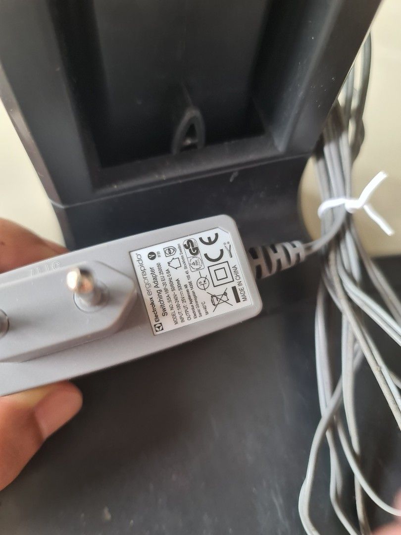 Electrolux Cordless Vacuum Charger, TV & Home Appliances, Electrical