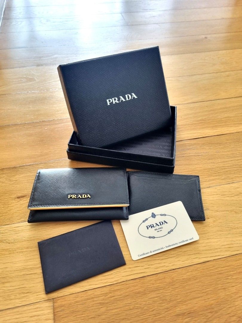 Prada sale wallet clearance