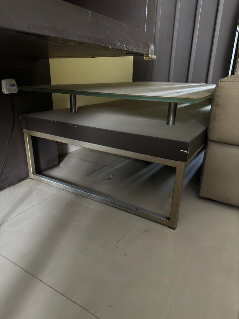 Giving Away Old Furniture For Free, Furniture & Home Living, Furniture