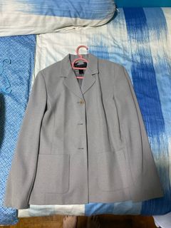 (Category: ) located in . Submitted by toomany.clothes (Listing ID 1269418854, Image 1). Description: .