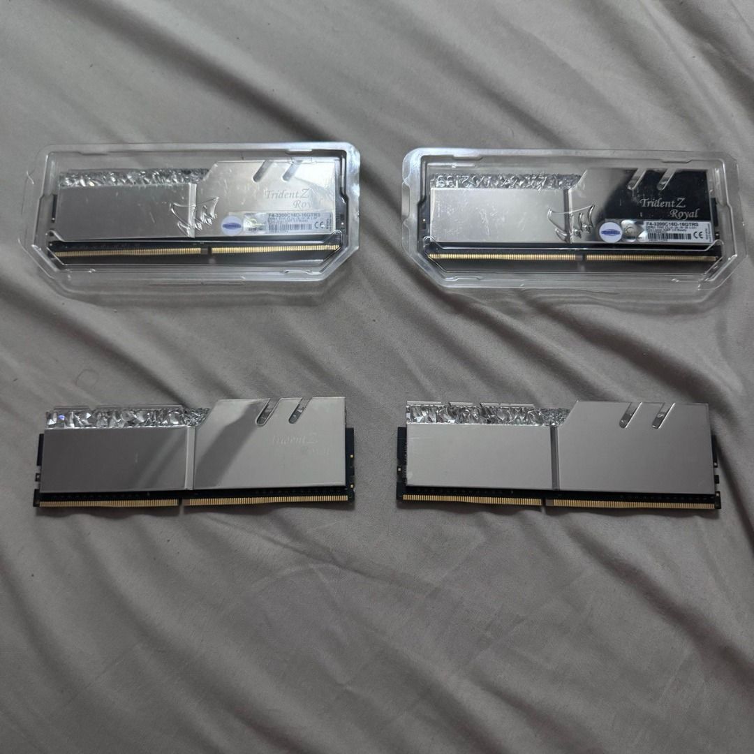 G.Skill 32GB DDR4 Trident Z Royal Silver 3200Mhz CL16 4 x 8GB
