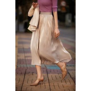GU by: Uniqlo Half garterized Boho midi skirt S