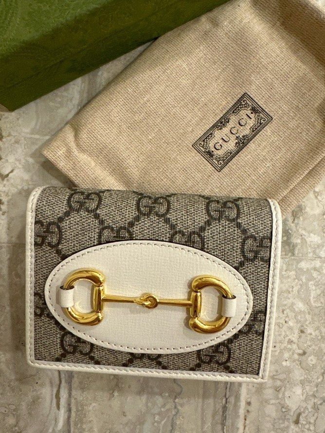 【GUCCI】Holsbit 1955 Half wallet/追跡可能/全国送料無料 túi chính hãng nữ Gucci Beige Horsebit 1955 Wallet With Chain