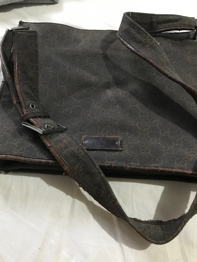 Gucci messenger bag, Men's Fashion, Bags, Sling Bags on Carousell