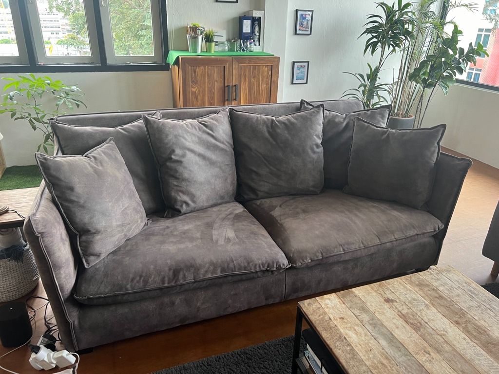 Journey shop east sofa
