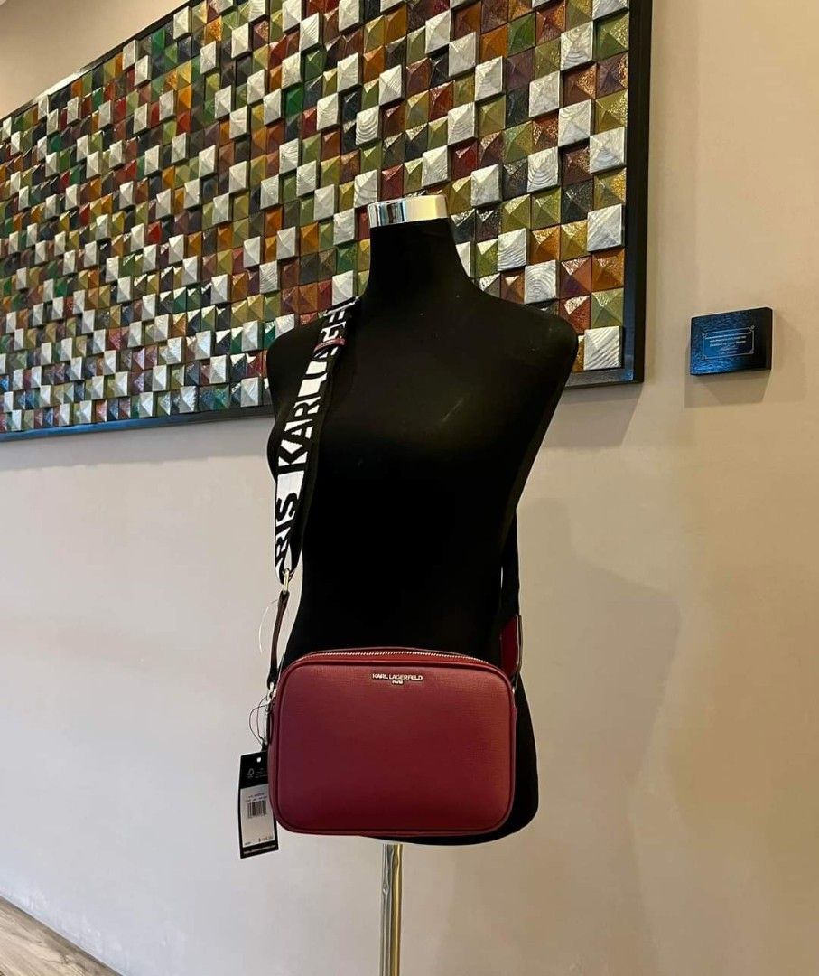 KARL LAGERFELD PARIS Camera Bag, Women's Fashion, Bags & Wallets, Cross