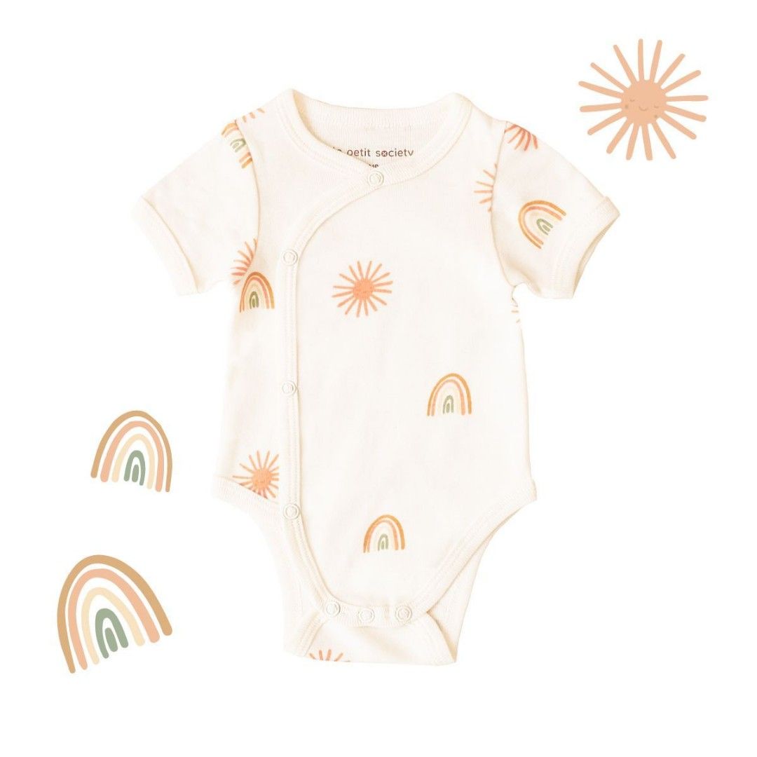 Le petit society Baby Organic Romper in Sun Rainbow Print