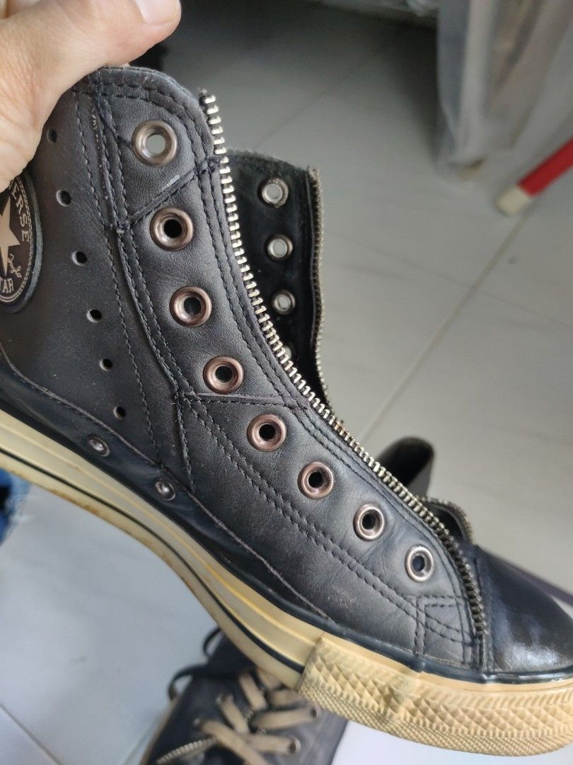 Full black discount leather converse