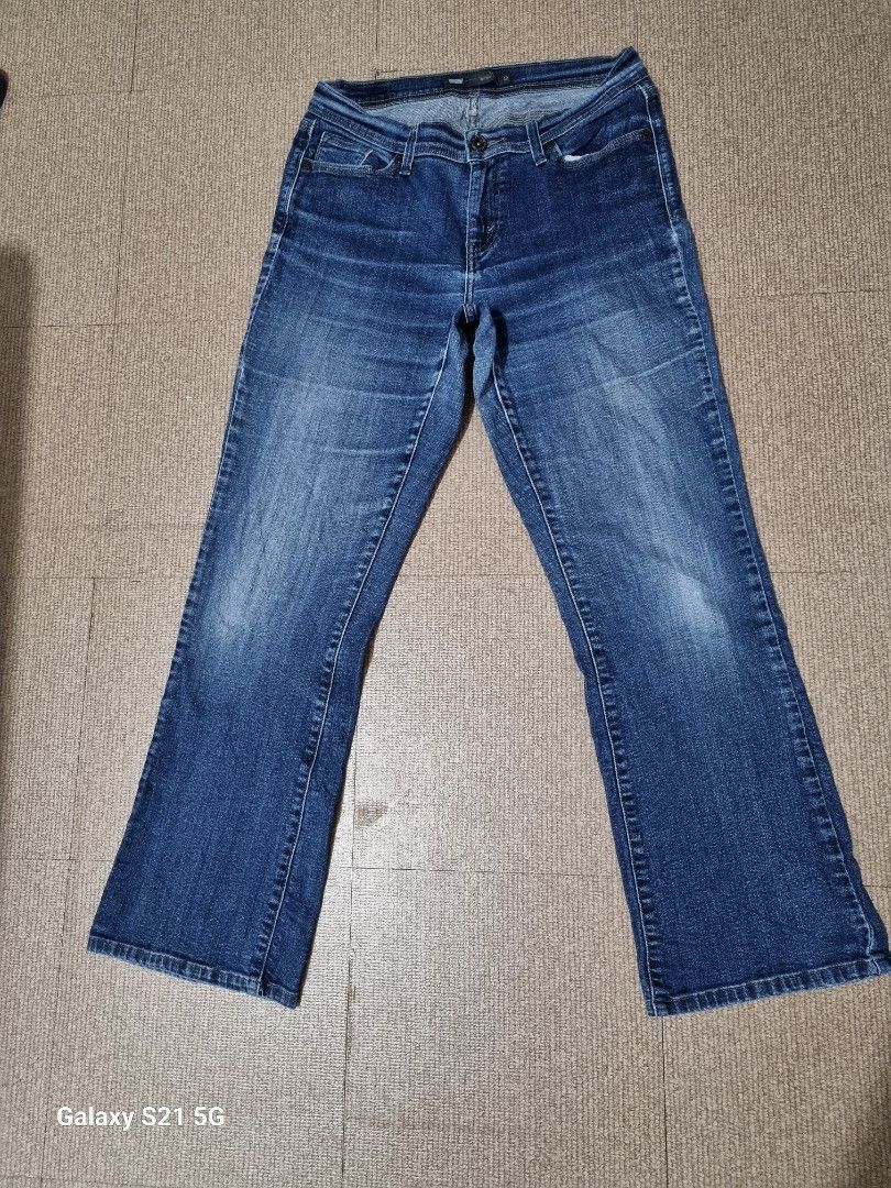 32 levis size top