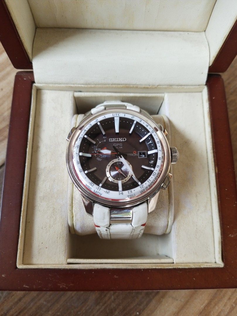 Jam tangan seiko astron gps solar deals