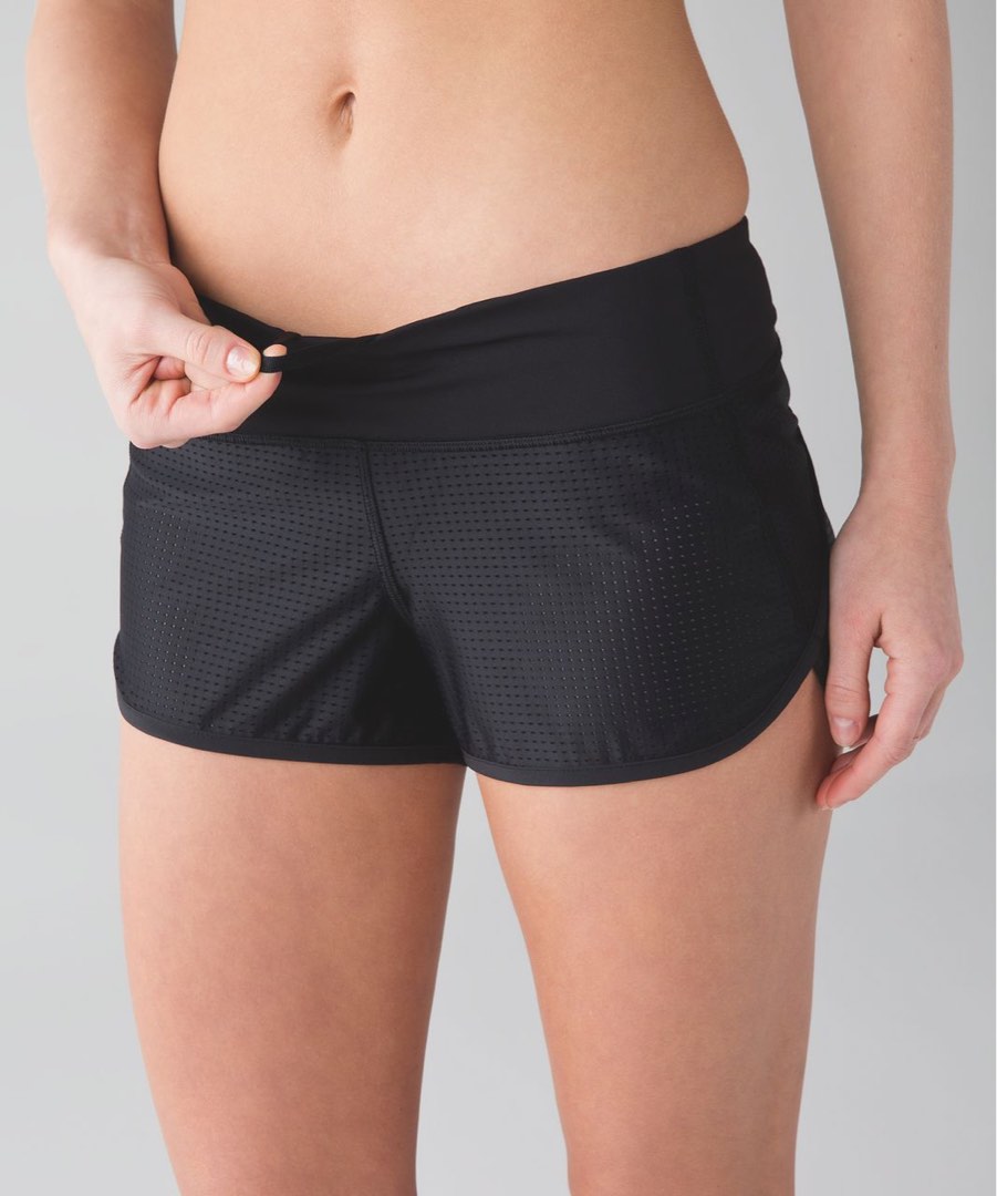 Lululemon black 2025 speed shorts