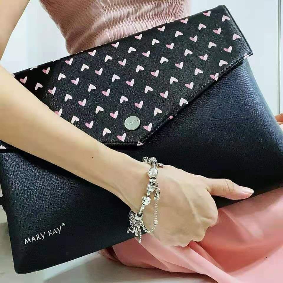 Mary kay clutch sales