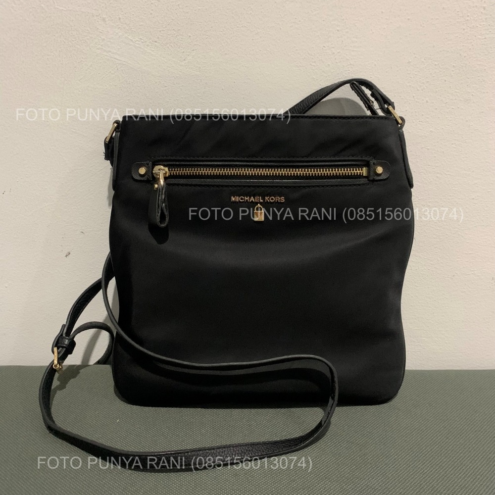 MICHAEL KORS KELSEY CROSSBODY BAG Fesyen Wanita Tas Dompet di