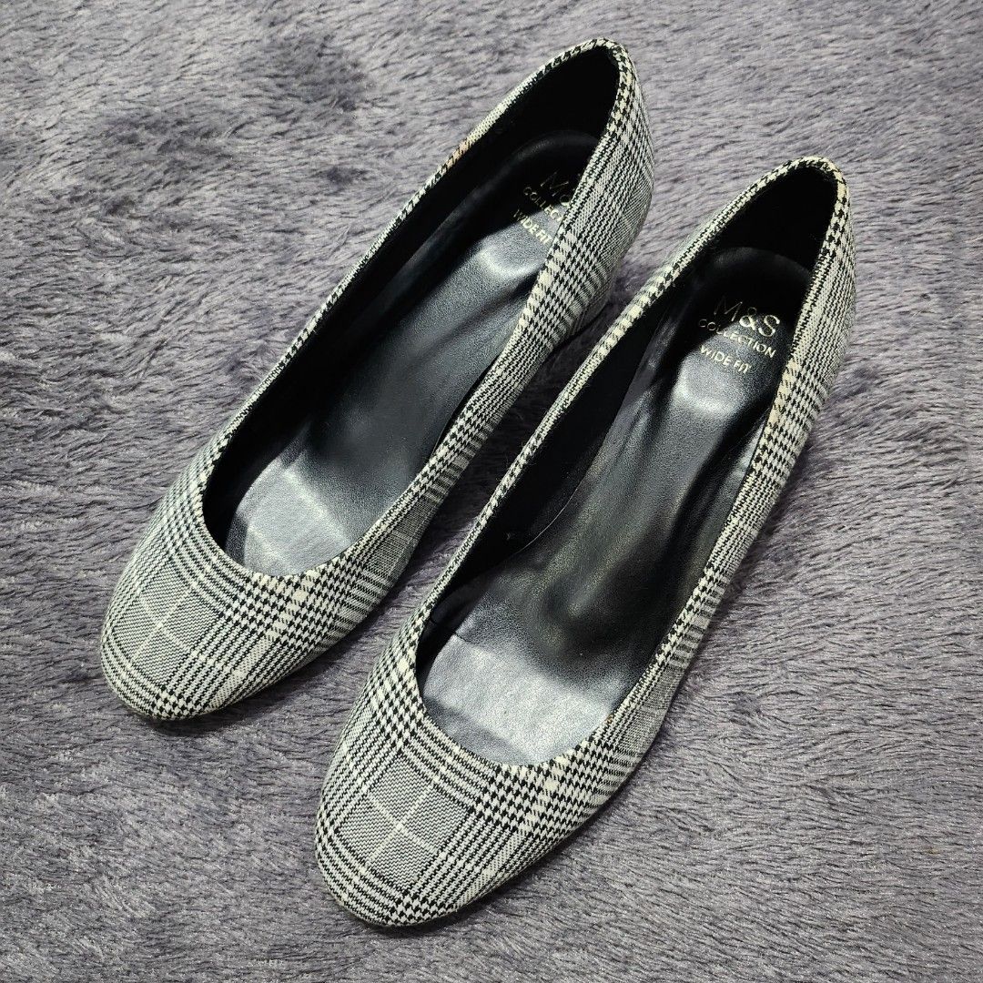 M&s wide on sale fit wedges