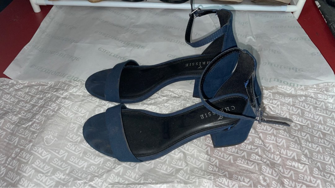 Navy heels clearance payless