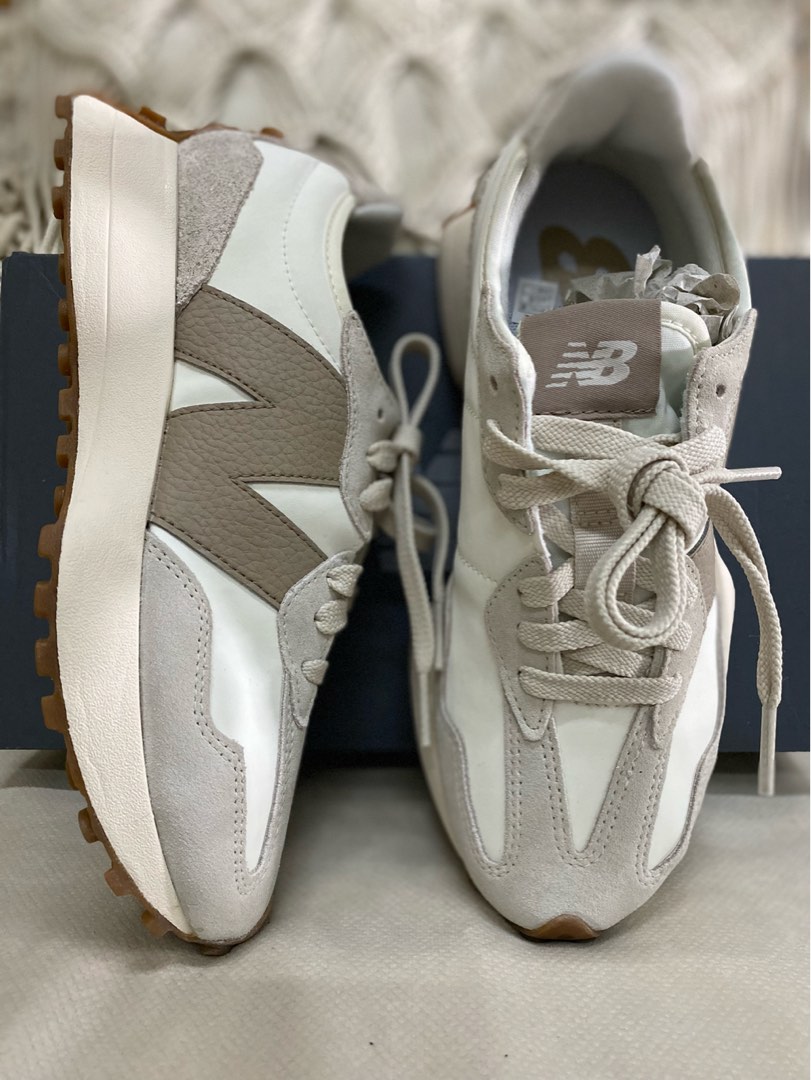 New balance 327 41.5 hot sale