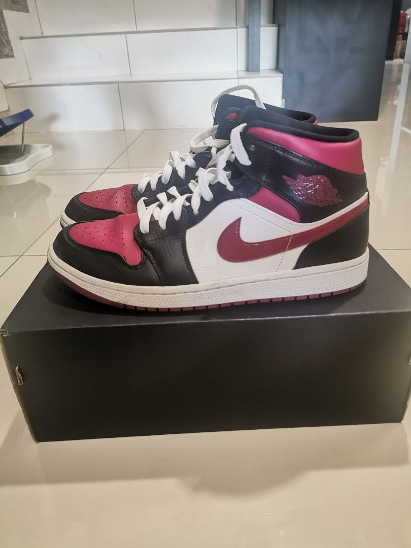 pg 3 black