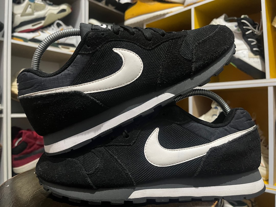 Nike md runner 2 es1 deals