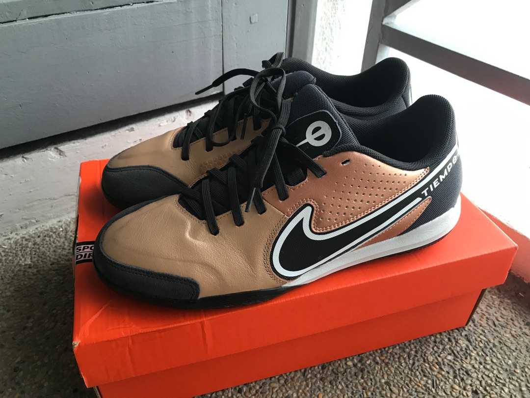 Nike tiempo futsal on sale shoes