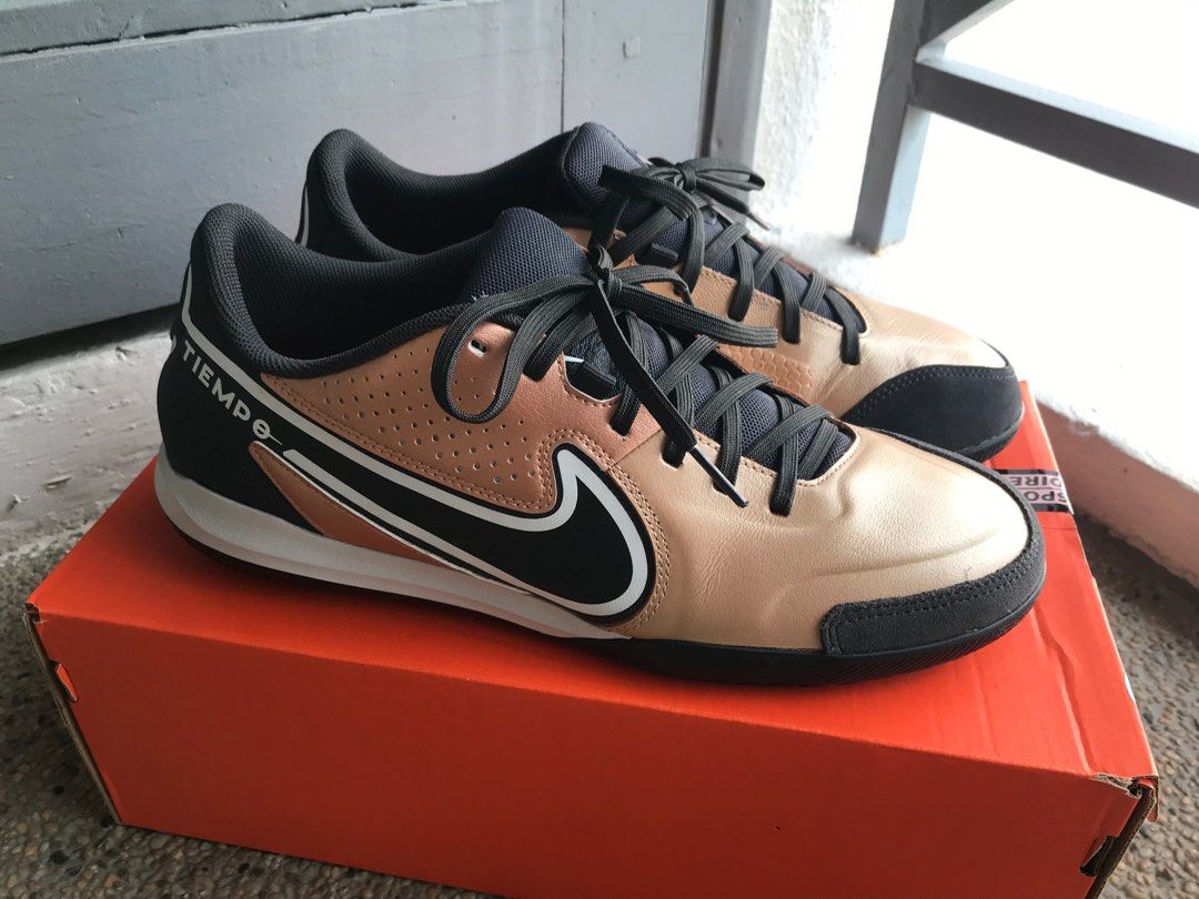 Tiempo futsal shoes discount