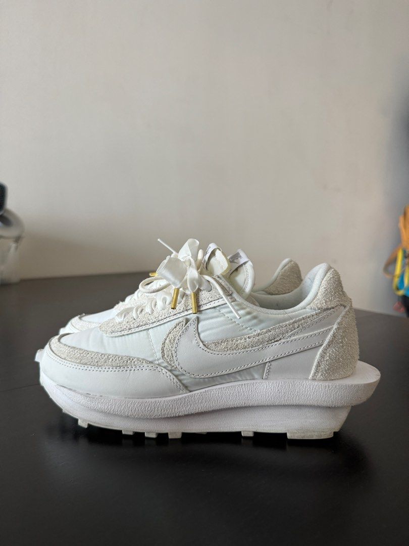 Nike x hotsell sacai waffle white