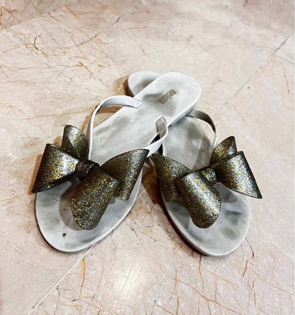 Melissa bow flip discount flops