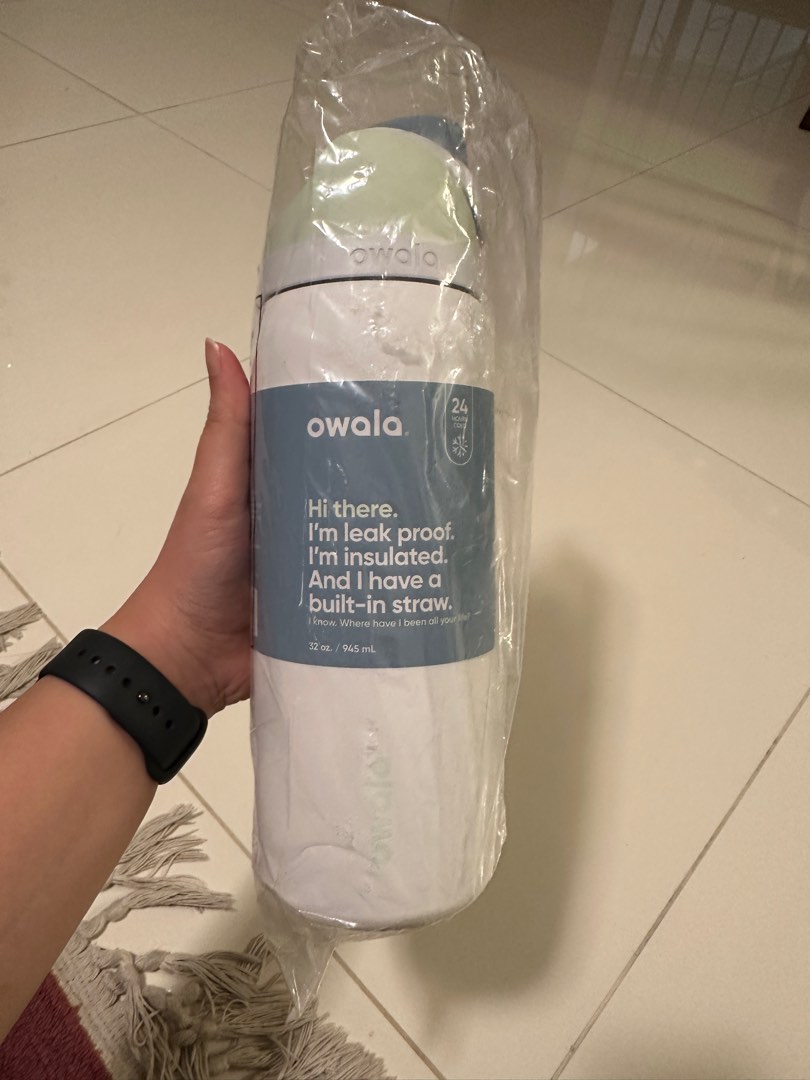 Owala iced breeze WITH blue bottle boot, 32 oz, brand new, Furniture & Home  Living, Kitchenware & Tableware, Water Bottles & Tumblers on Carousell