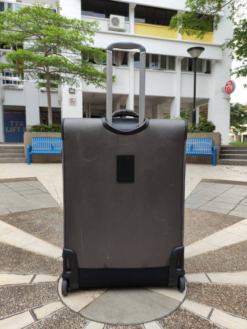 Perry Ellis Portfolio 2 Roller Wheels 28 Inches Expandable Travel
