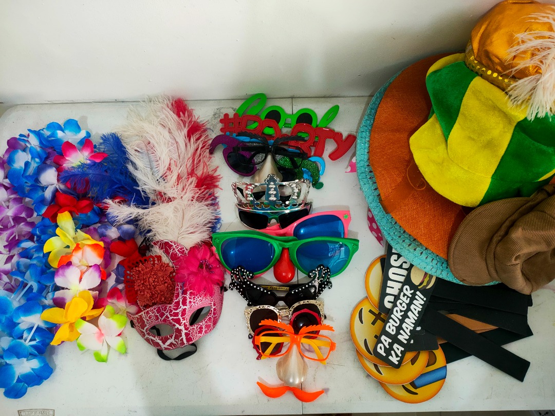 Photobooth props, Photography, Cameras on Carousell
