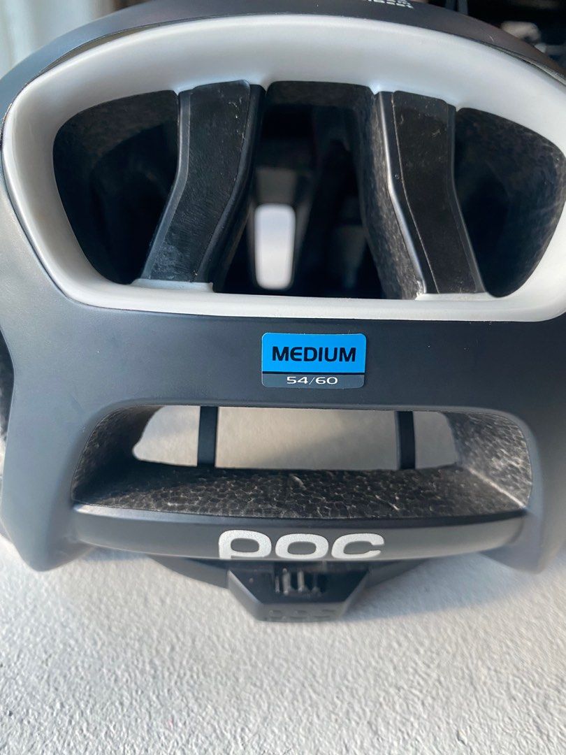 POC Octal Aero medium, Sports Equipment, Bicycles & Parts, Parts