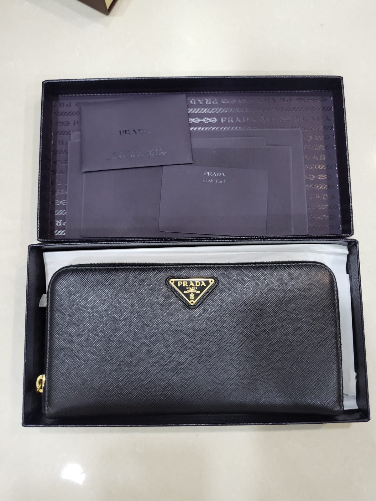 Reebonz prada hotsell