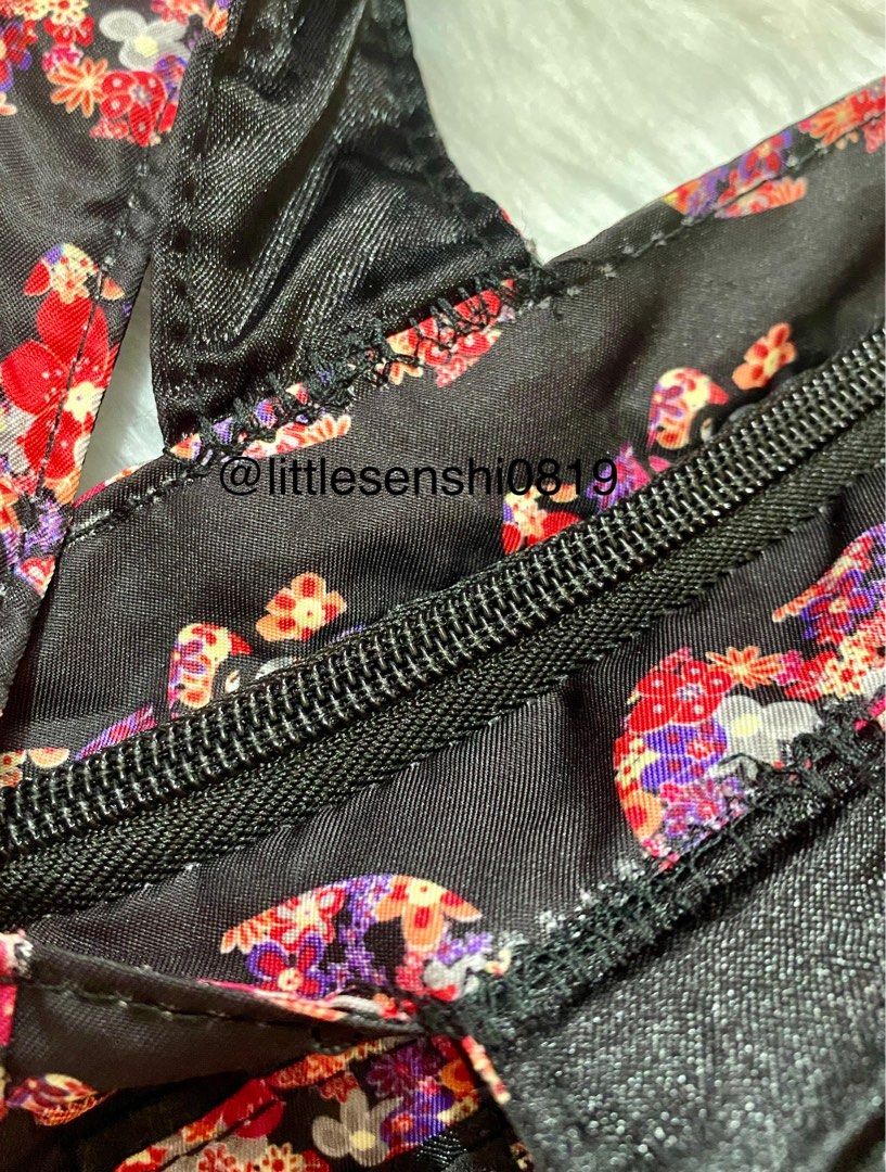 Preloved Jujube Mini’ed Be Light (Category: Diaper Bags & Wetbags) located in Quezon City. Submitted by littlesenshi0819 (Listing ID 1269335823, Image 2). Description: Very Good Used Condition to Good Used Condition Jujube Mini Be Light in Hello Perky. Wash once, never used on my end. Rated GUC due to old hardware and uneven stitches as this was a modified Be Light but bag is still functional. Not for fussy buyers but if you love collecting oldie